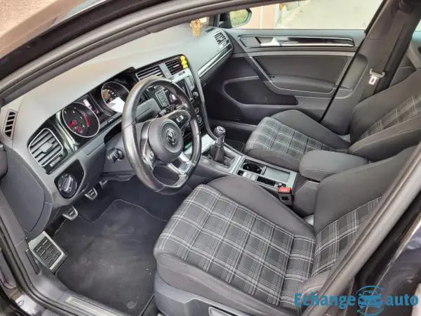 Volkswagen Golf 2.0 TDI 184 GTD