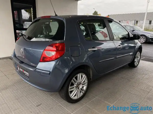 RENAULT CLIO Clio 1.6 16V 110 Initiale Proactive A