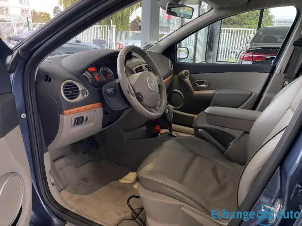 RENAULT CLIO Clio 1.6 16V 110 Initiale Proactive A