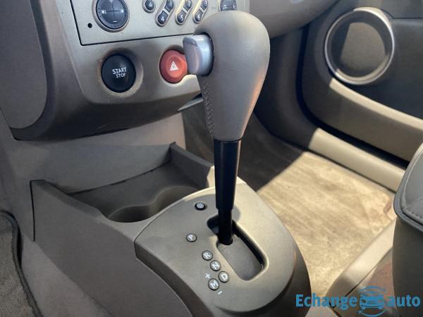 RENAULT CLIO Clio 1.6 16V 110 Initiale Proactive A