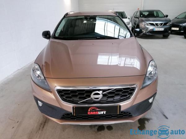 Volvo V40 Cross Country 1.6 TDI 115 CH D2 MOMENTUM - GARANTIE 6 MOIS