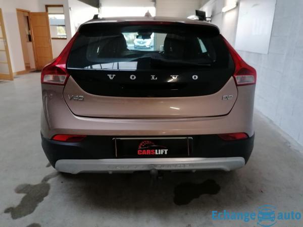 Volvo V40 Cross Country 1.6 TDI 115 CH D2 MOMENTUM - GARANTIE 6 MOIS