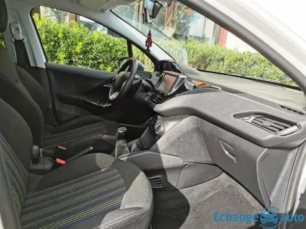 PEUGEOT 208 1.2 PureTech 82ch BVM5 Urban Soul 