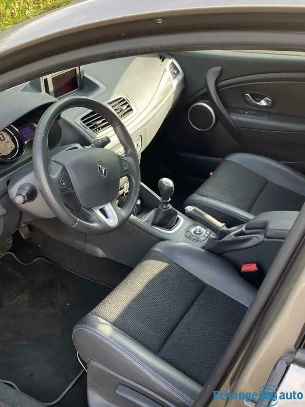 Renault mégane 1.6 benzine 2007 à vendre