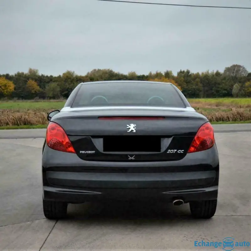 À vendre Peugeot 207 1.6i Cabriolet Sport