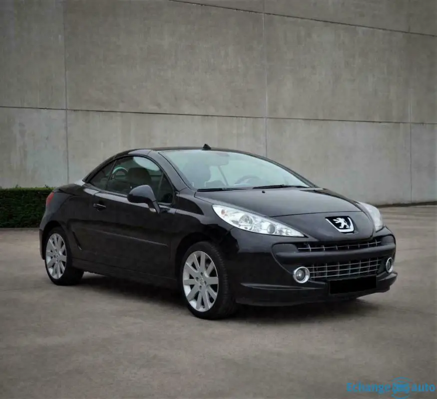 À vendre Peugeot 207 1.6i Cabriolet Sport