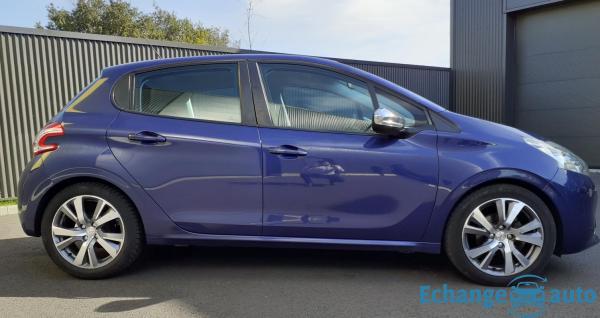 Peugeot 208 ALLURE 1.4 HDi 68CH - GARANTIE 6 MOIS