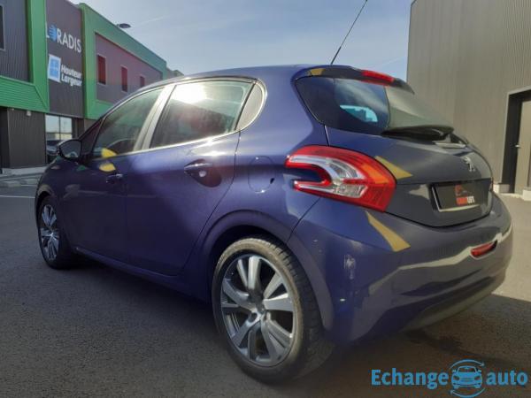 Peugeot 208 ALLURE 1.4 HDi 68CH - GARANTIE 6 MOIS