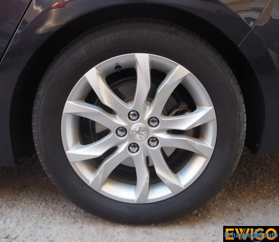 PEUGEOT 508 - 2.0 HDI 163 FAP HYBRID4 ALLURE