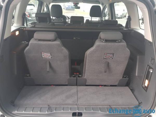 Peugeot 5008 1.6 HDI FAP ACTIVE