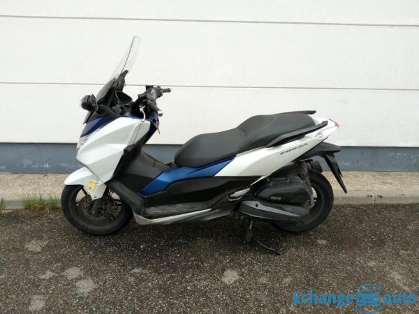 Honda FORZA 125