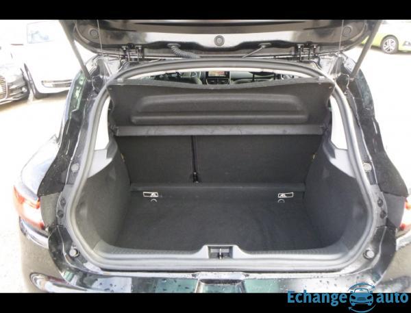 Renault Clio IV 1.2 TCE 120 INTENS