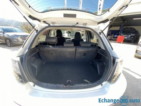 Toyota Yaris HYBRIDE 100h Dynamic