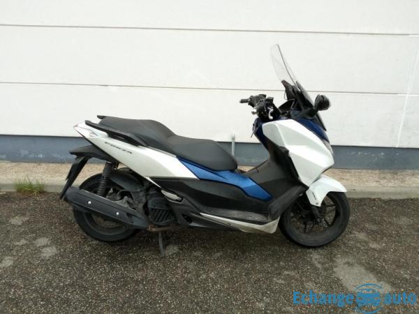 Honda FORZA 125