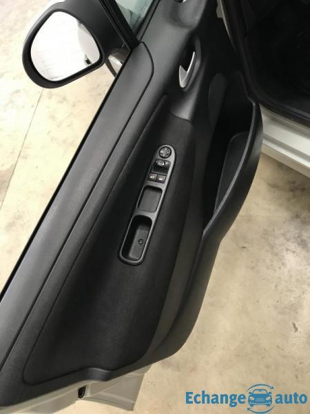 Peugeot 207 1.4 HDi 70ch BLUE LION Trendy