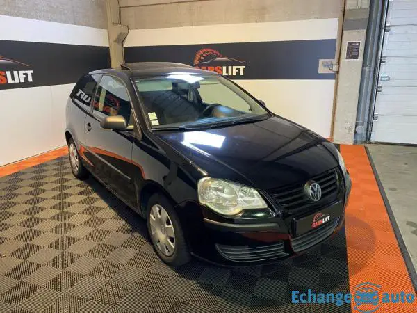 Volkswagen Polo CONFORTLINE 1.2i 54CV