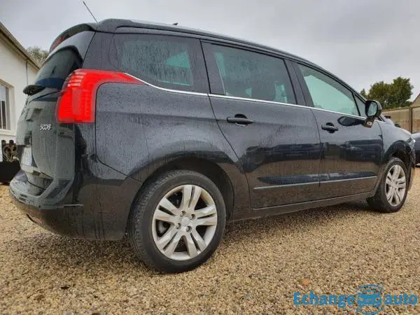 Peugeot 5008 1.6 BLUEHDI 120 ALLURE GARANTIE 6 MOIS