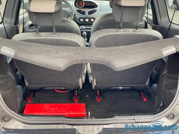 Renault Twingo II (X44) 1.2 i 16V LEV 4CV 75CH - En excellent état