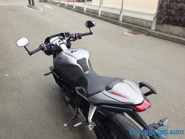Triumph Street Triple R