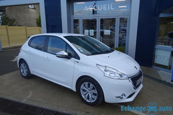 Peugeot 208 1.6 E-HDI 90CV STYLE