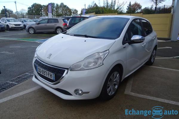 Peugeot 208 1.6 E-HDI 90CV STYLE