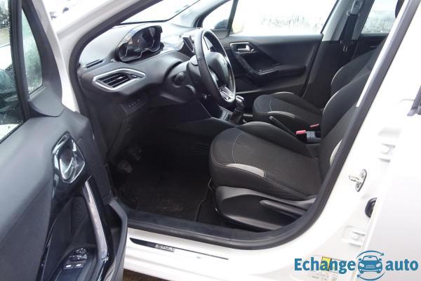 Peugeot 208 1.6 E-HDI 90CV STYLE