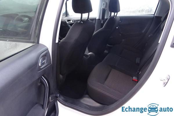 Peugeot 208 1.6 E-HDI 90CV STYLE