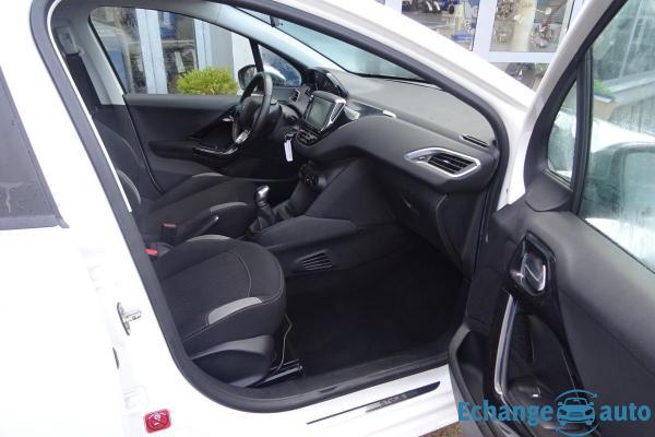 Peugeot 208 1.6 E-HDI 90CV STYLE