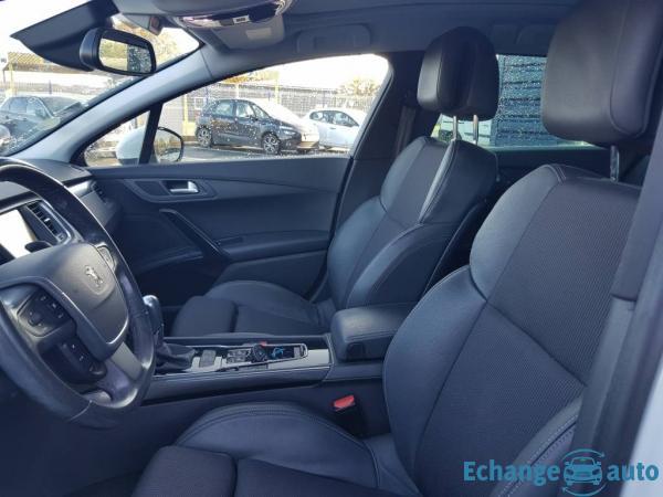 Peugeot 3008 (2) 1.6 BLUEHDI 120 S&amp;S EAT6 ALLURE