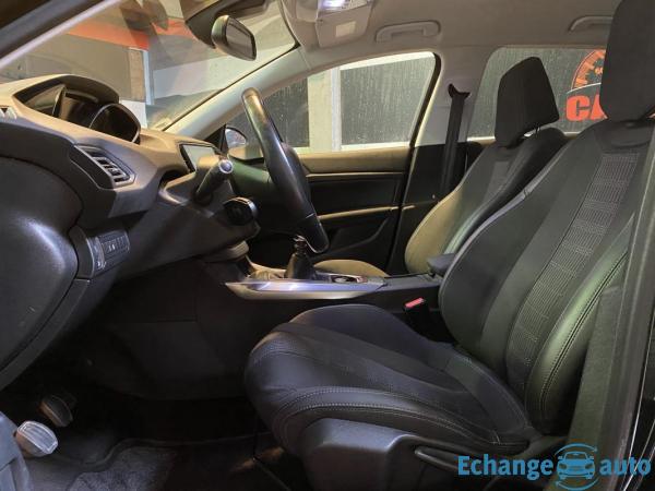 Peugeot 308 PHASE II ALLURE 1.2 PURETECH 110CV