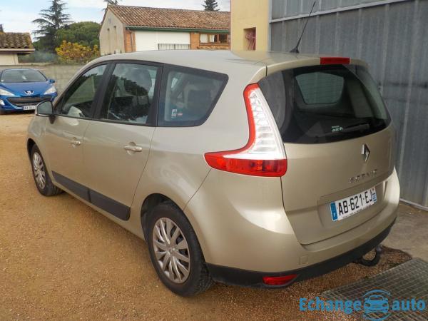 RENAULT GRAND SCENIC III Grand Scénic III TCe 130 Expression 5 pl