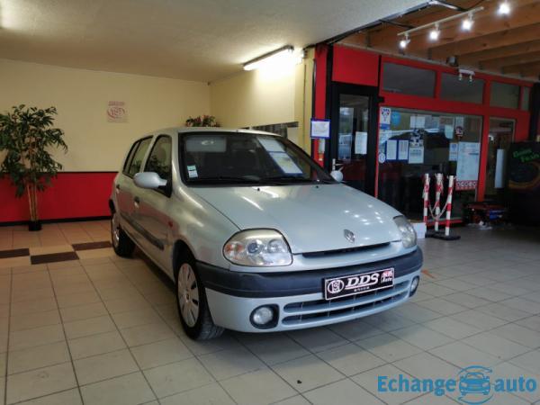 Renault Clio II 1.9 DTI 80CH RXT 5P ct ok DISTRI RECENTE