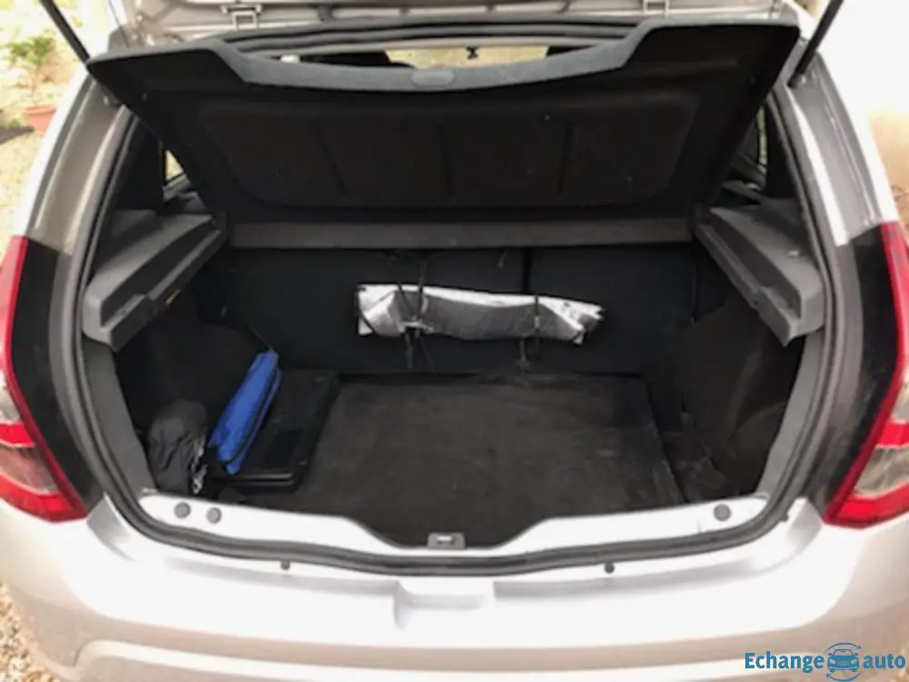 DACIA SANDERO 1.4 MPI 75 CV GPL BLACK LINE