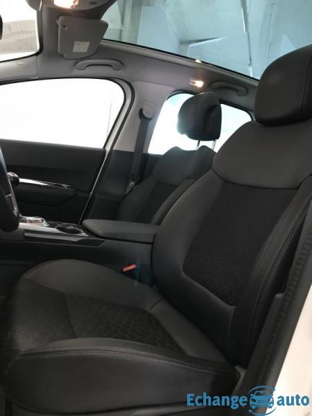 Peugeot 3008 1.6 HDi 115ch FAP BVM6 Allure