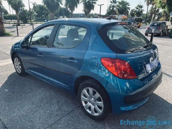 PEUGEOT 207 1.4e 16v 90ch Exécutive