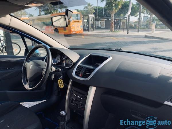 PEUGEOT 207 1.4e 16v 90ch Exécutive