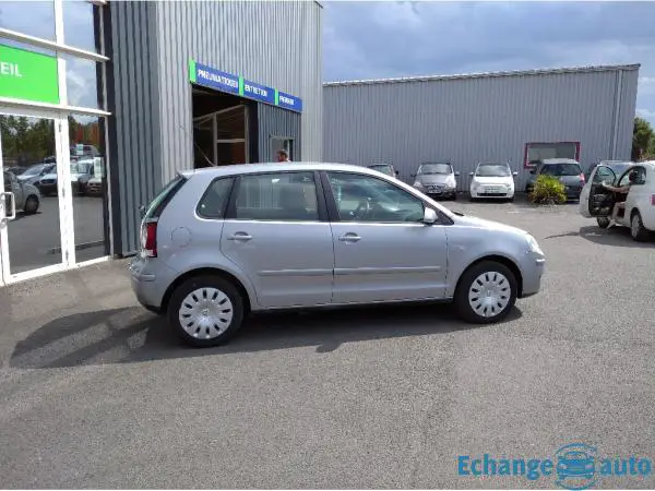VOLKSWAGEN POLO 1.2 65 Confort