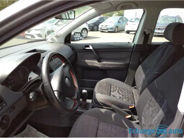 VOLKSWAGEN POLO 1.2 65 Confort
