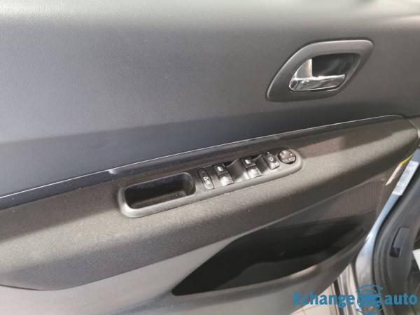 Peugeot 3008 1.6 HDI FAP ACTIVE