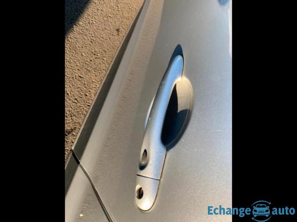 Renault Clio 1.5 dCi 90ch energy Zen Euro6 84g 2015