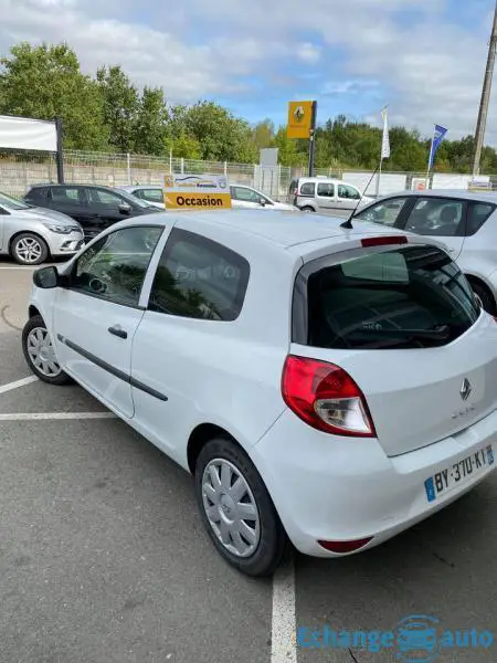 Renault Clio III SOCIETE DCI 75 CV GENERIQUE