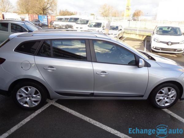 Renault Mégane III BUSINESS DCI 110 CV EDC