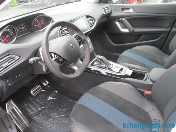 Peugeot 308 PureTech 130ch S&S EAT8 Tech Edition