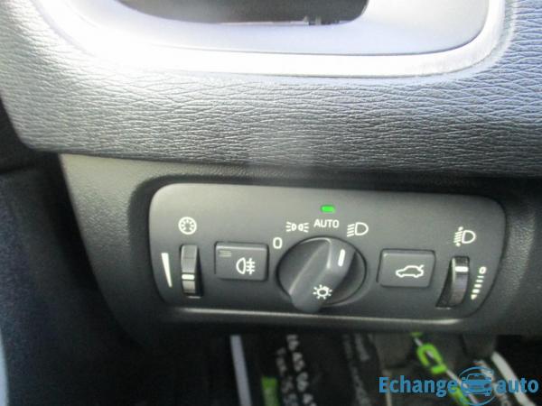 Volvo V40 BUSINESS D2 120 Momentum