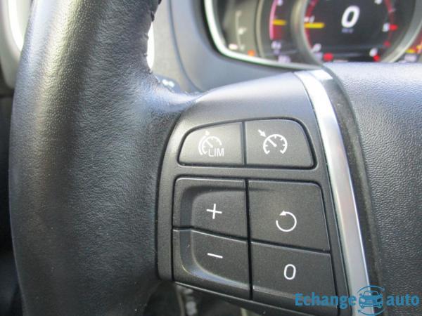 Volvo V40 BUSINESS D2 120 Momentum