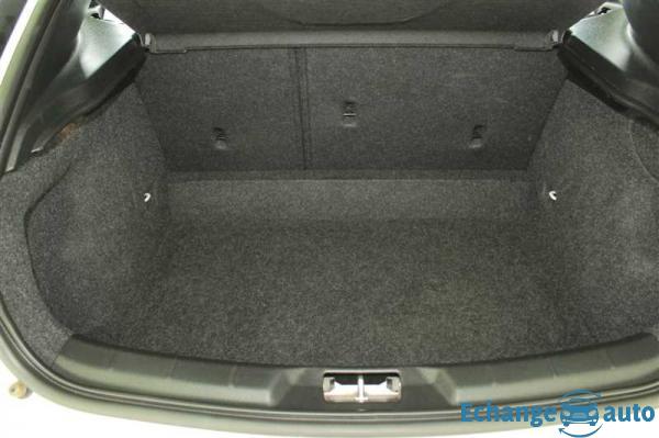 Volvo V40 Cross Country D3 150 Geartronic 6 Momentum