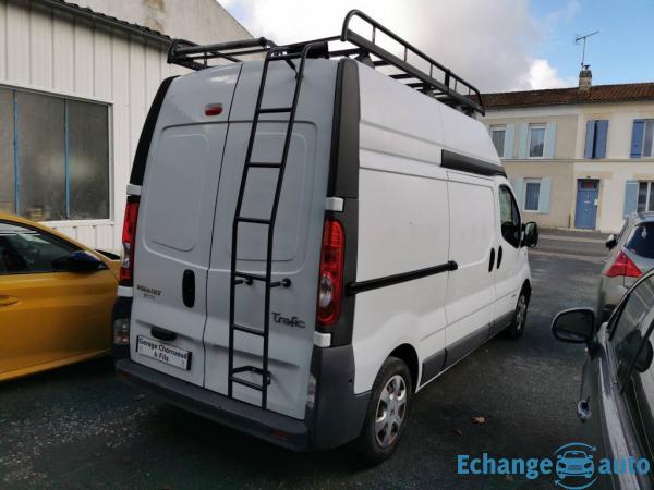 Renault Trafic II FOURGON L2H2 1200 KG 2.0 DCI - 115 CONFORT