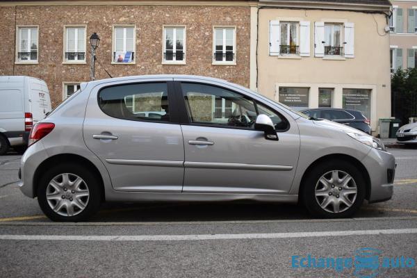 Peugeot 207 5 portes 1.4 HDi FAP 68 cv Blue Lion