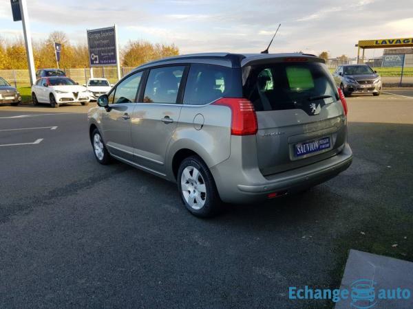 Peugeot 5008 1.6 HDI FAP ACTIVE