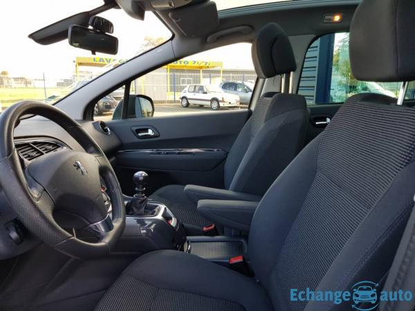 Peugeot 5008 1.6 HDI FAP ACTIVE